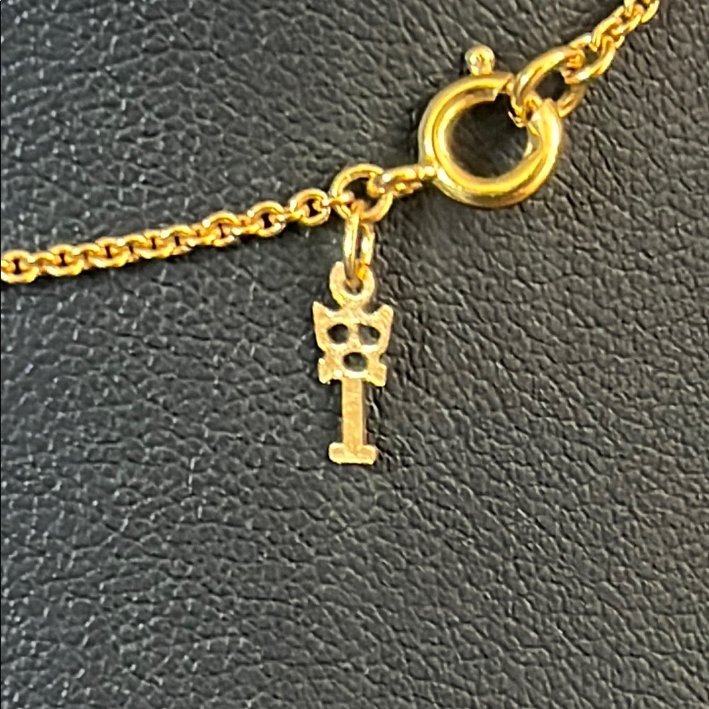 Vintage CROWN TRIFARI gold chain necklace with clear crystal accents - Picture 9 of 9